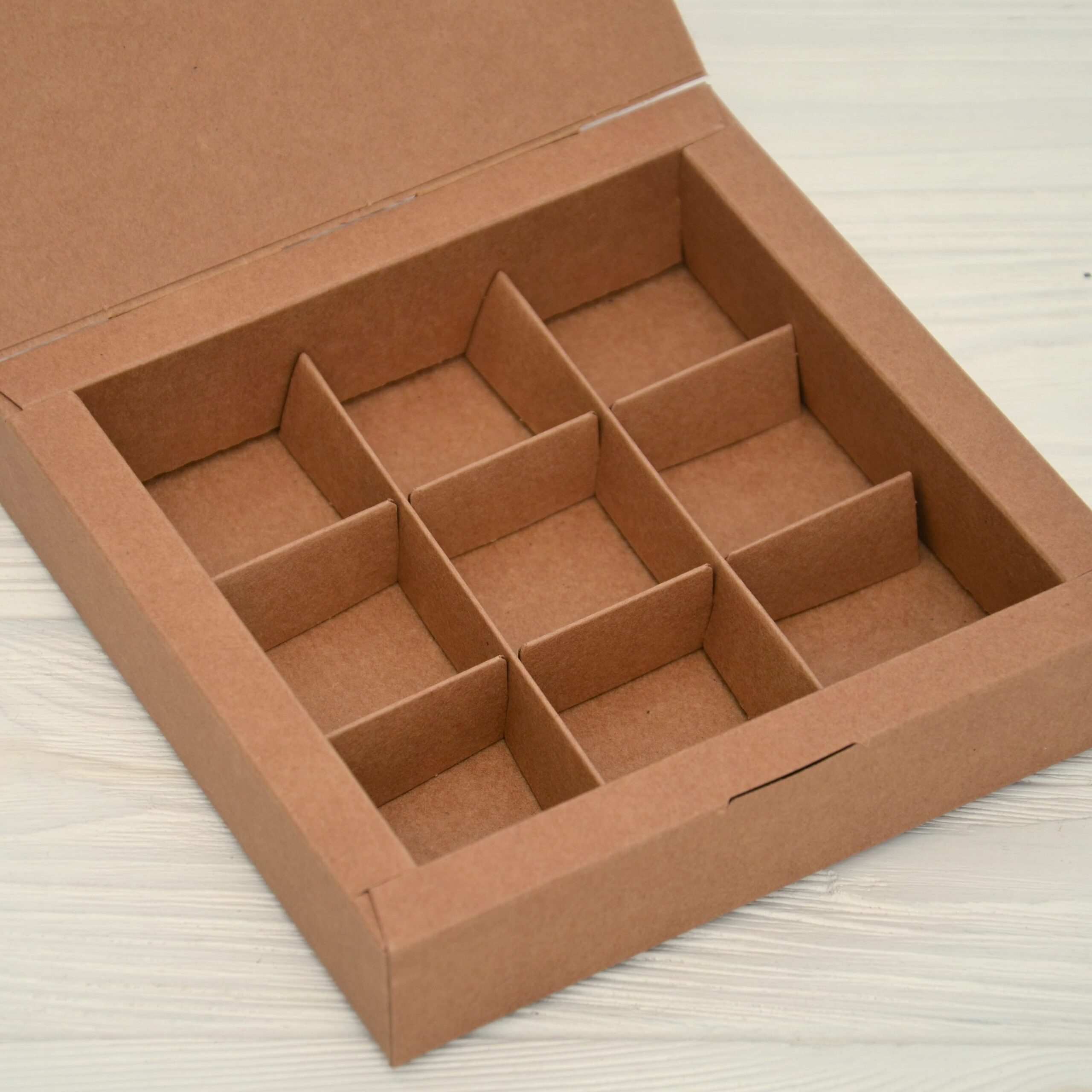 Коробка 153*153*30 мм крафт на 9 цукерок 3 Коробка