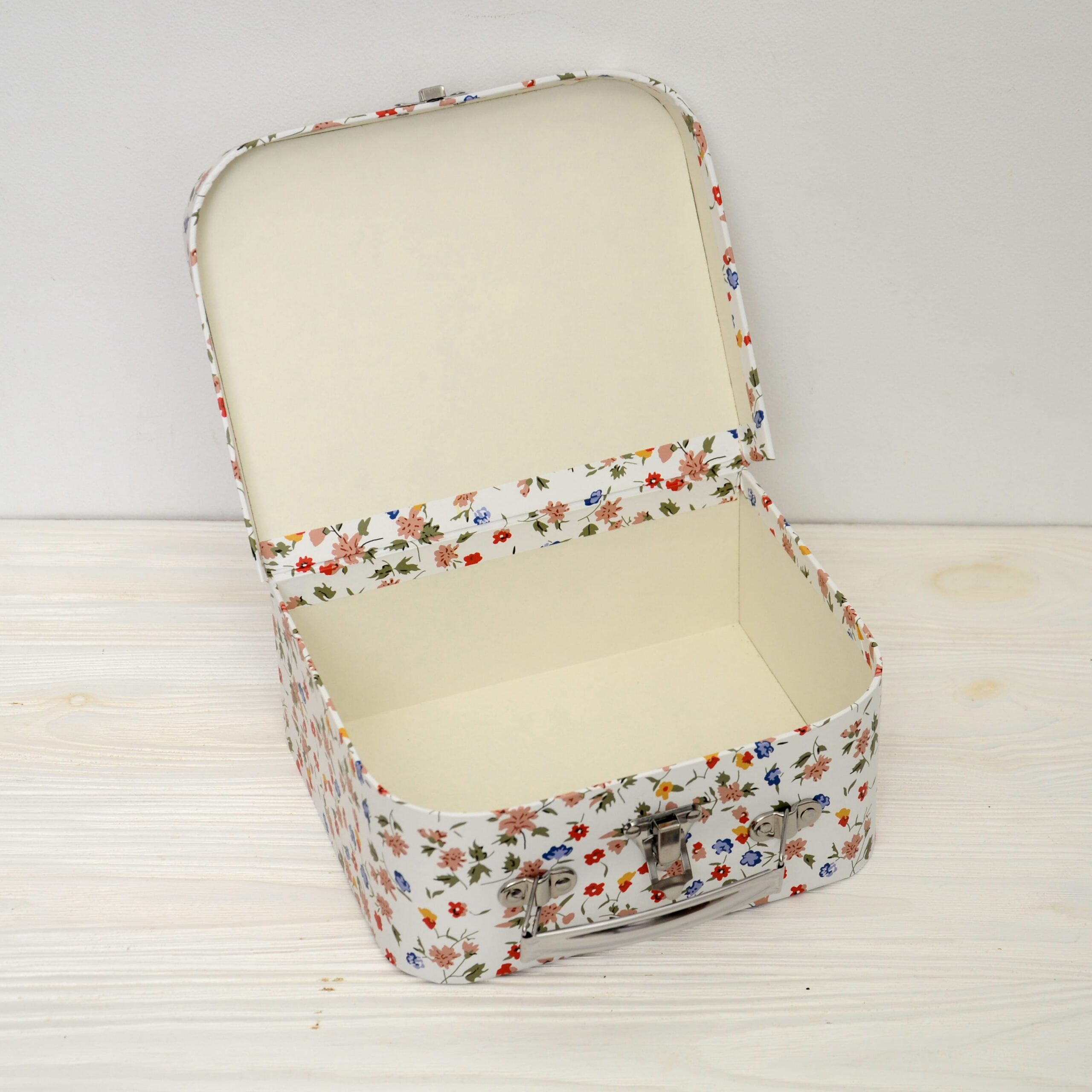 Коробка-валіза Польові квіти червоні 20*16*8 см S 3 Коробка валіза