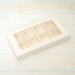 Коробка 250*130*35 мм біла з вікном на 8 відділень